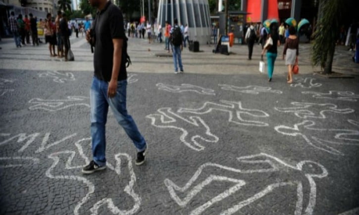  Brasil registra 10,5 mil assassinatos por ano de crianças e adolescentes