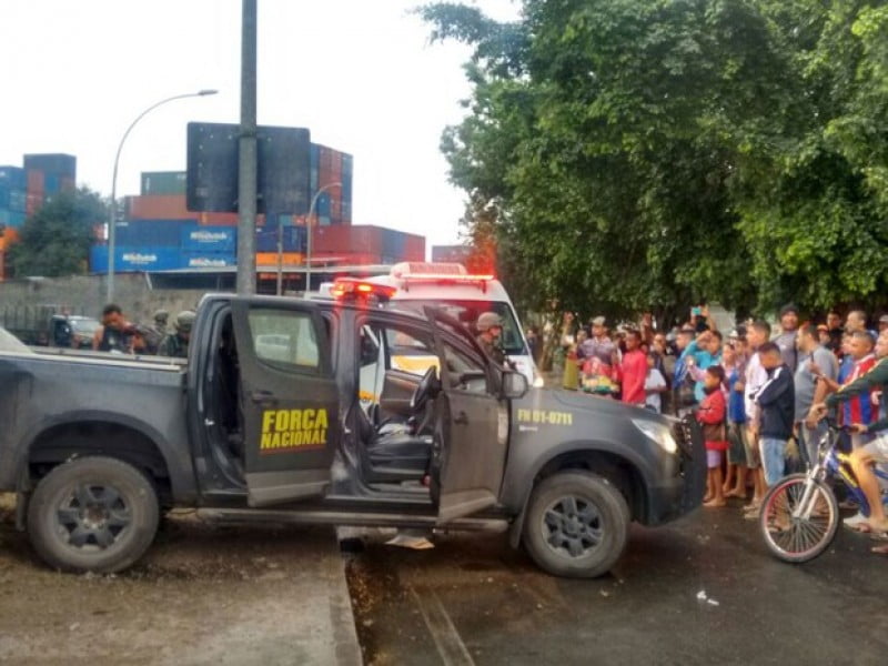  Militares da Força Nacional são atacados a tiros em favela no Rio