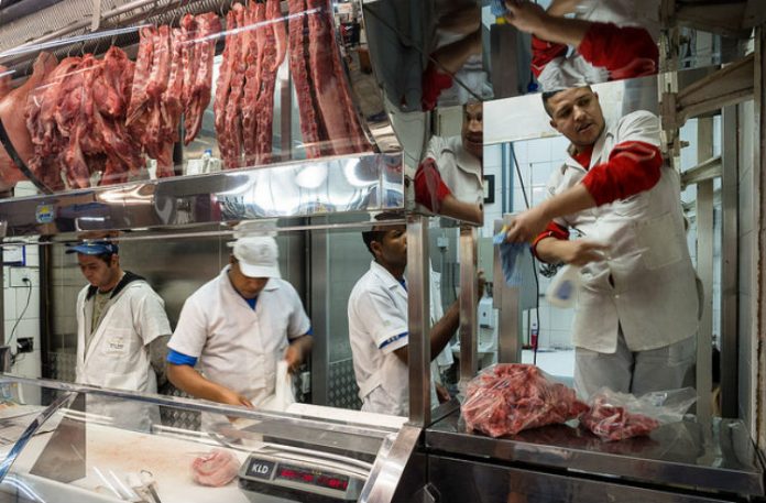  Depois do feijão, vem aí um aumento no preço da carne