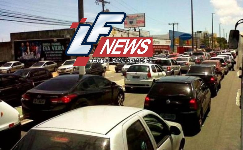  Supermercado atacadista Assaí congestiona Estrada do Coco pelo terceiro dia seguido