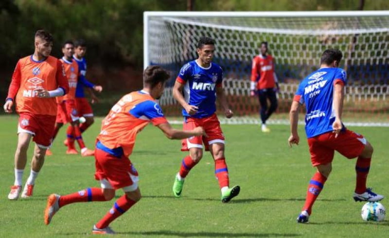  De olho no Tupi, Bahia volta a treinar no Fazendão nesta quinta-feira