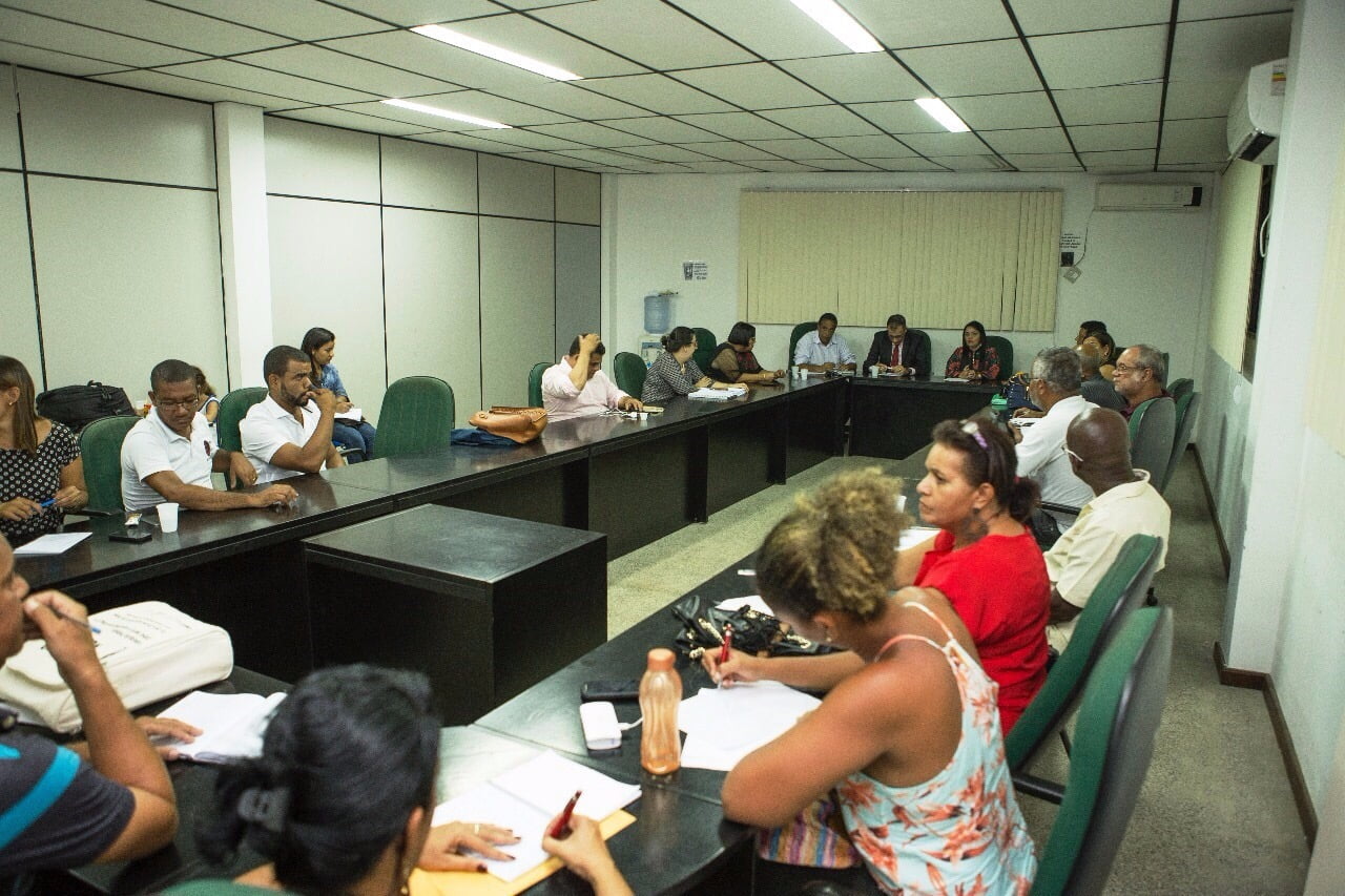  Prefeitura de Lauro de Freitas assegura piso nacional aos professores