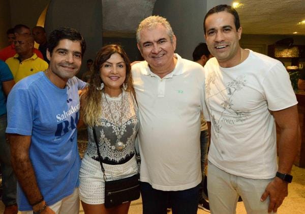 Após criticar Rui, Coronel recebe braço direito de ACM Neto em programa