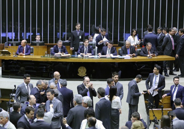  Câmara deve votar criação do fundo eleitoral nesta terça