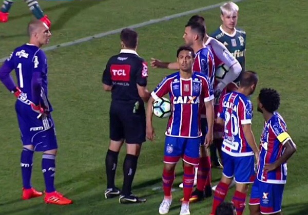  Mereceu ganhar! Na estreia de Carpegiani, Bahia arranca empate diante do Palmeiras