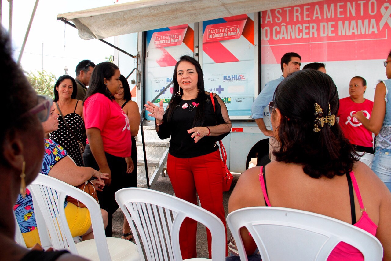 Lauro de Freitas intensifica campanha do Outubro Rosa com mutirão de mamografias