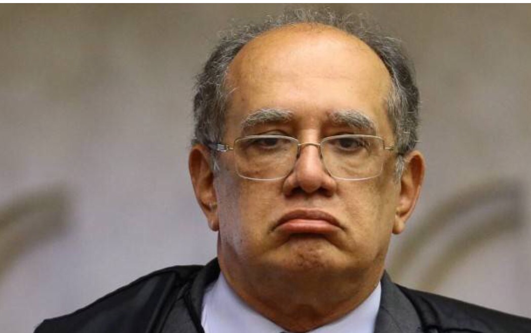  Gilmar Mendes ironiza protesto contra ele com tomates, em São Paulo