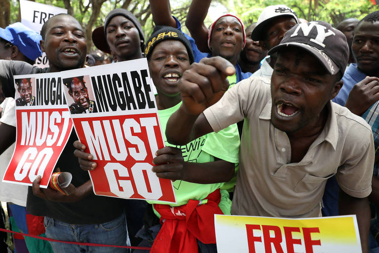 Fim da ditadura: Mugabe renuncia à Presidência do Zimbábue e deixa o poder após 37 anos