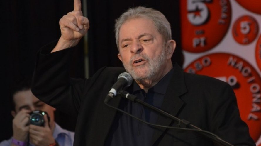  “Eles vão ter que me engolir”, diz Lula em ato em Vitória