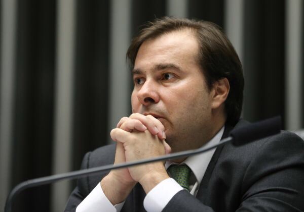  Previdência: Maia anuncia votação da reforma na Câmara em fevereiro