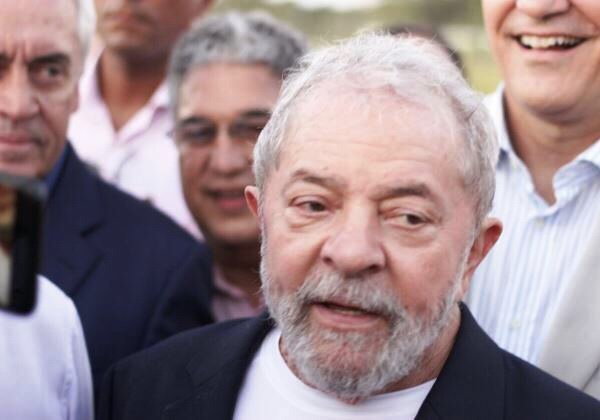  Defesa de Lula recorre sobre apreensão de passaporte