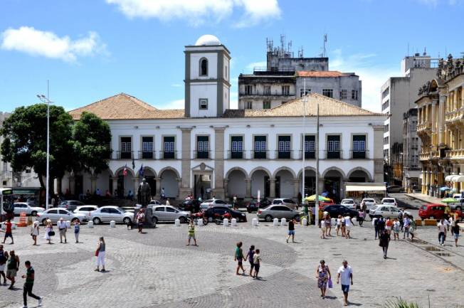  Câmara aprova nome de ACM para Centro de Convenções