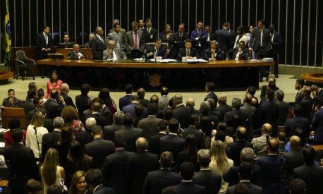  Câmara aprova intervenção federal na segurança do Rio