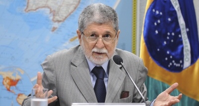  Celso Amorim é plano ʹCʹ do PT, diz jornal