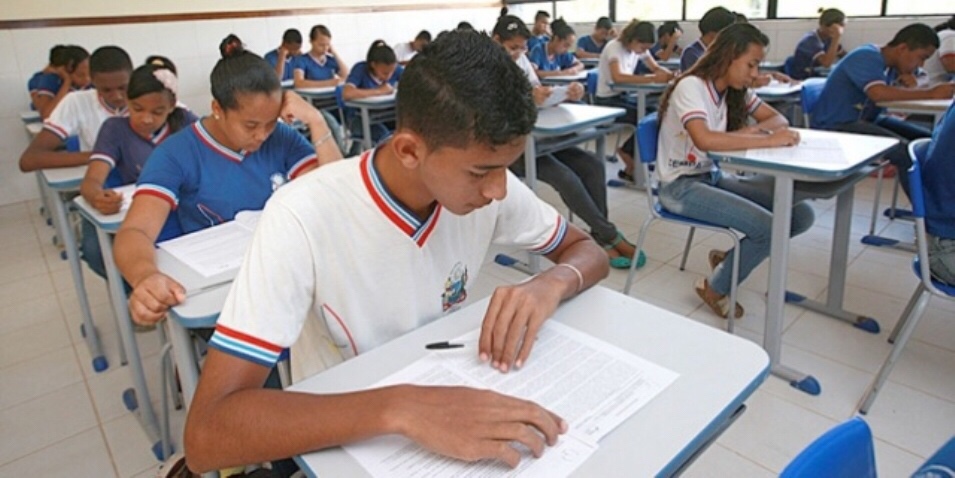  Bahia registra o maior índice de reprovação entre alunos do ensino médio do Nordeste