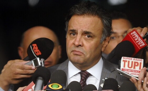  Bancos entregam dados em quebra de sigilo de Aécio