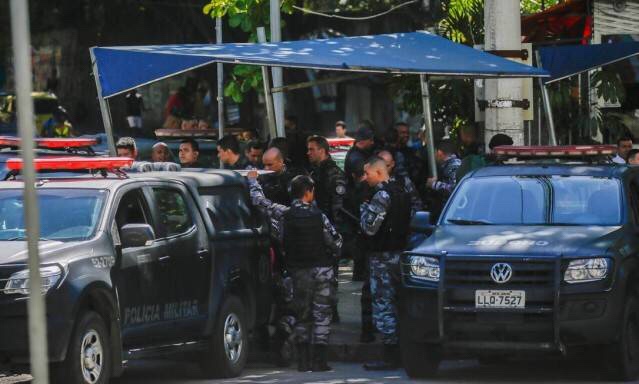 Tiroteio entre PMs e bandidos termina com sete mortos no RJ