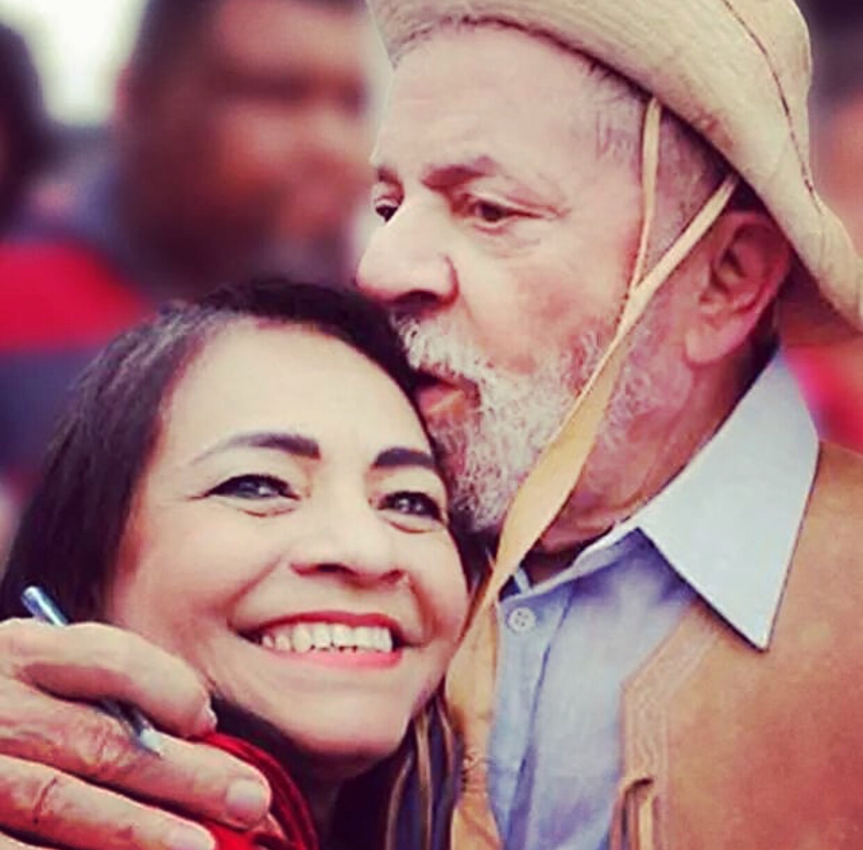  “Não podemos ficar em silêncio diante das barbáries que estão acontecendo com Lula e sua caravana”, afirma Moema