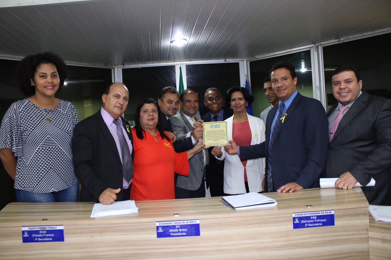  Dia do agente de limpeza foi lembrado pelos parlamentares