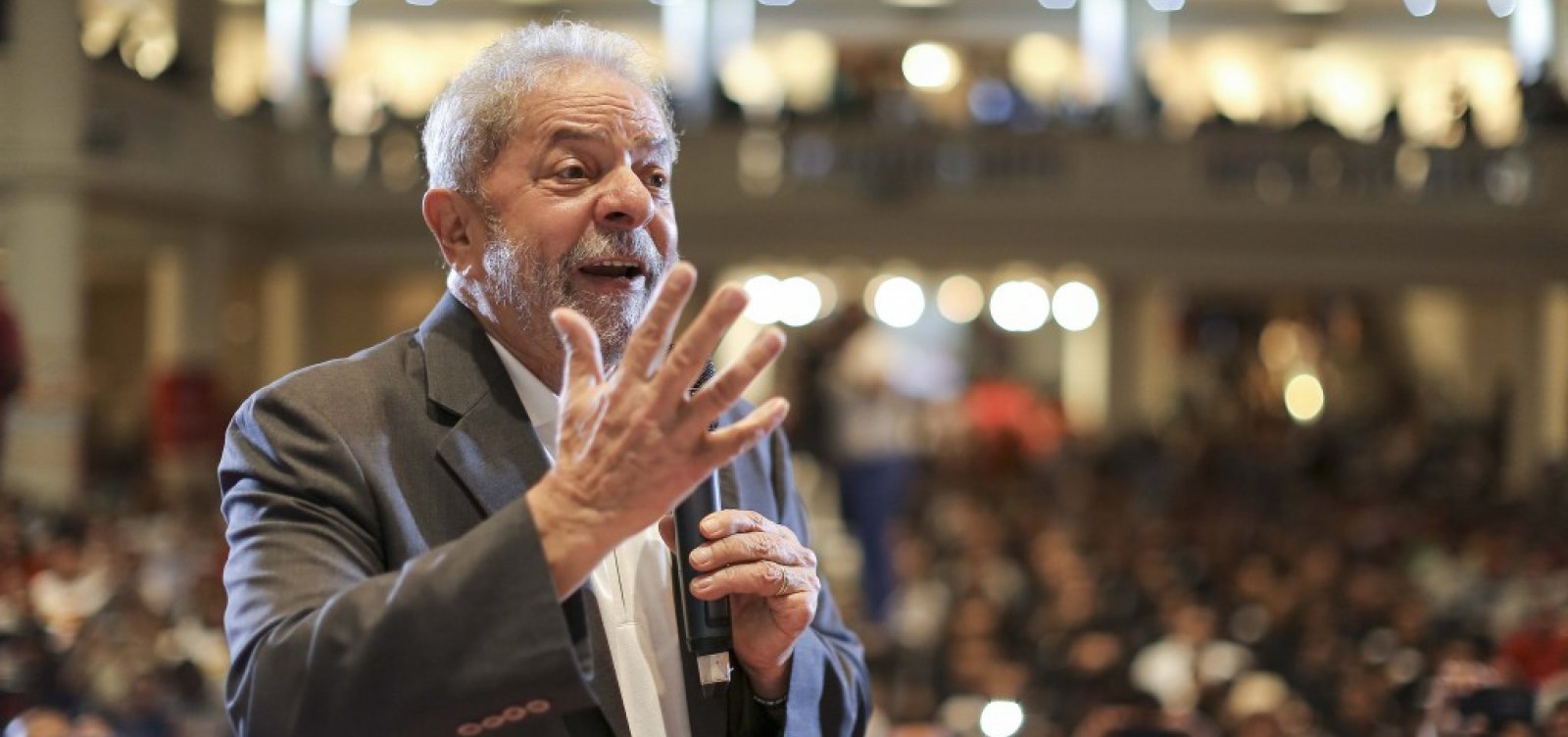  Ala do PT quer antecipar lançamento de Lula para alimentar batalha jurídica