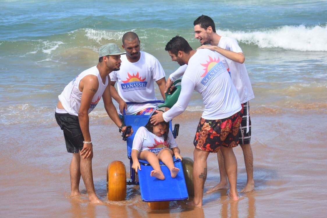 Conheça o projeto Praia Acessível da Manassés