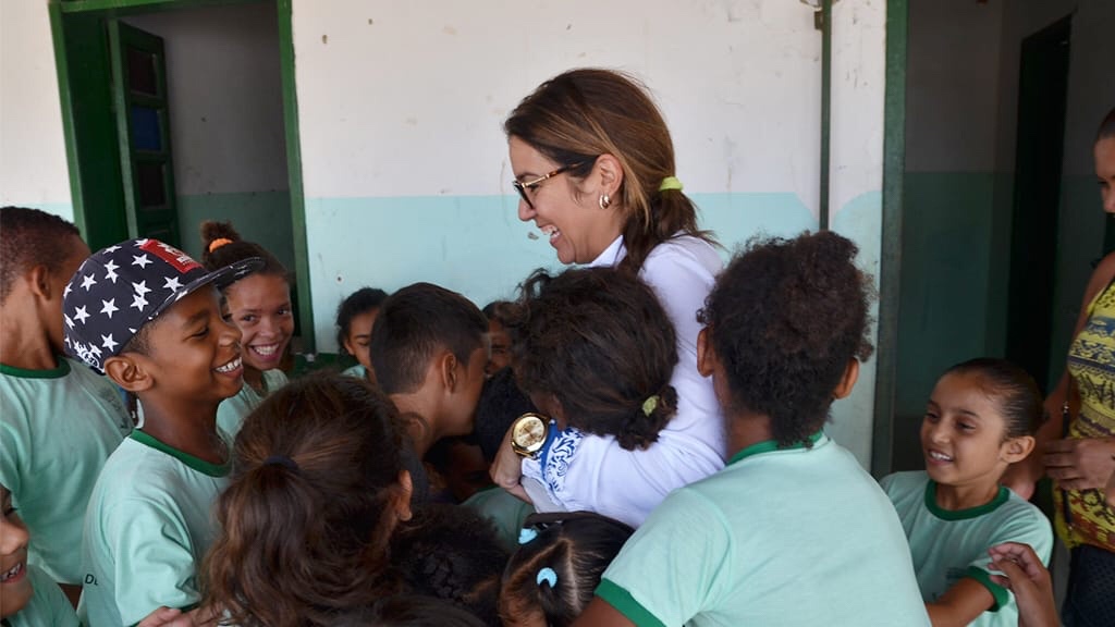  Edylene Ferreira enaltece o dia do estudante em visita a escola comunitária e defende melhorias na educação pública da creche ao ensino superior