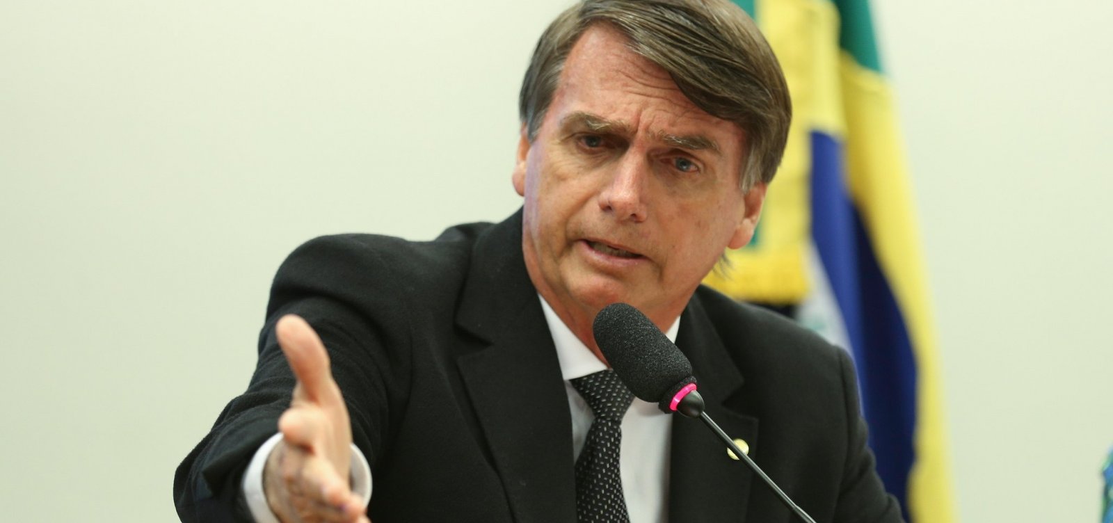  Bolsonaro não entrega à Justiça detalhes de gastos do 1º turno