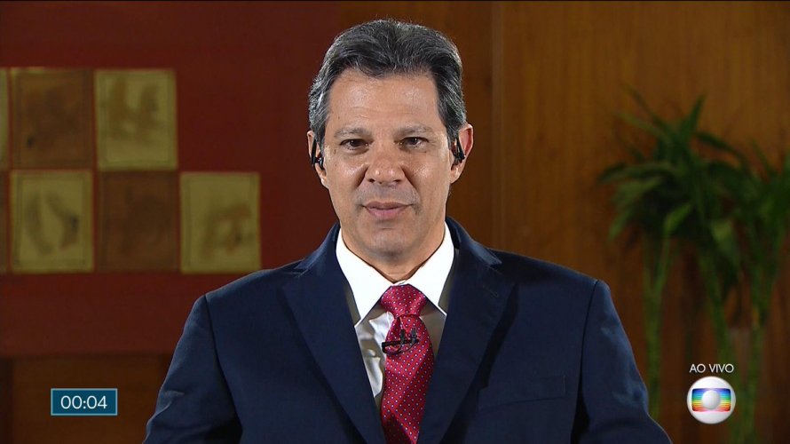  Haddad adota discurso “moderado” e faz acenos ao centro em entrevista ao vivo na TV