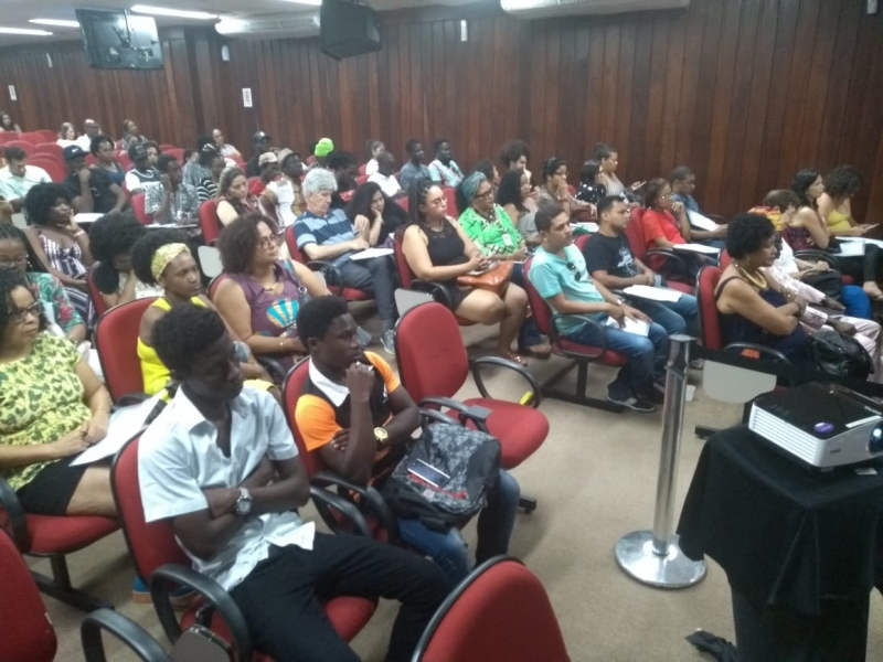  Seminário debate o significado da África no Brasil