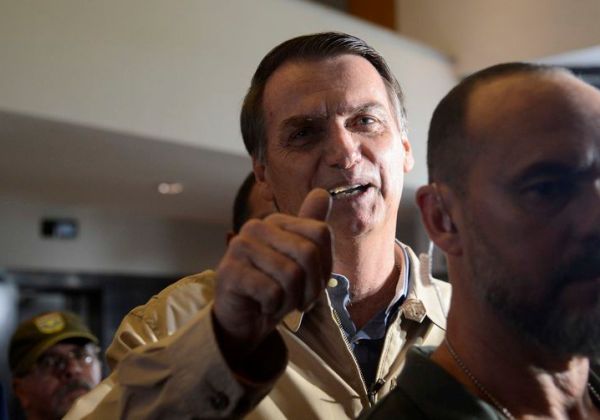  Eleito, Bolsonaro usou mais de 1/4 de suas postagens para atacar mídia e PT