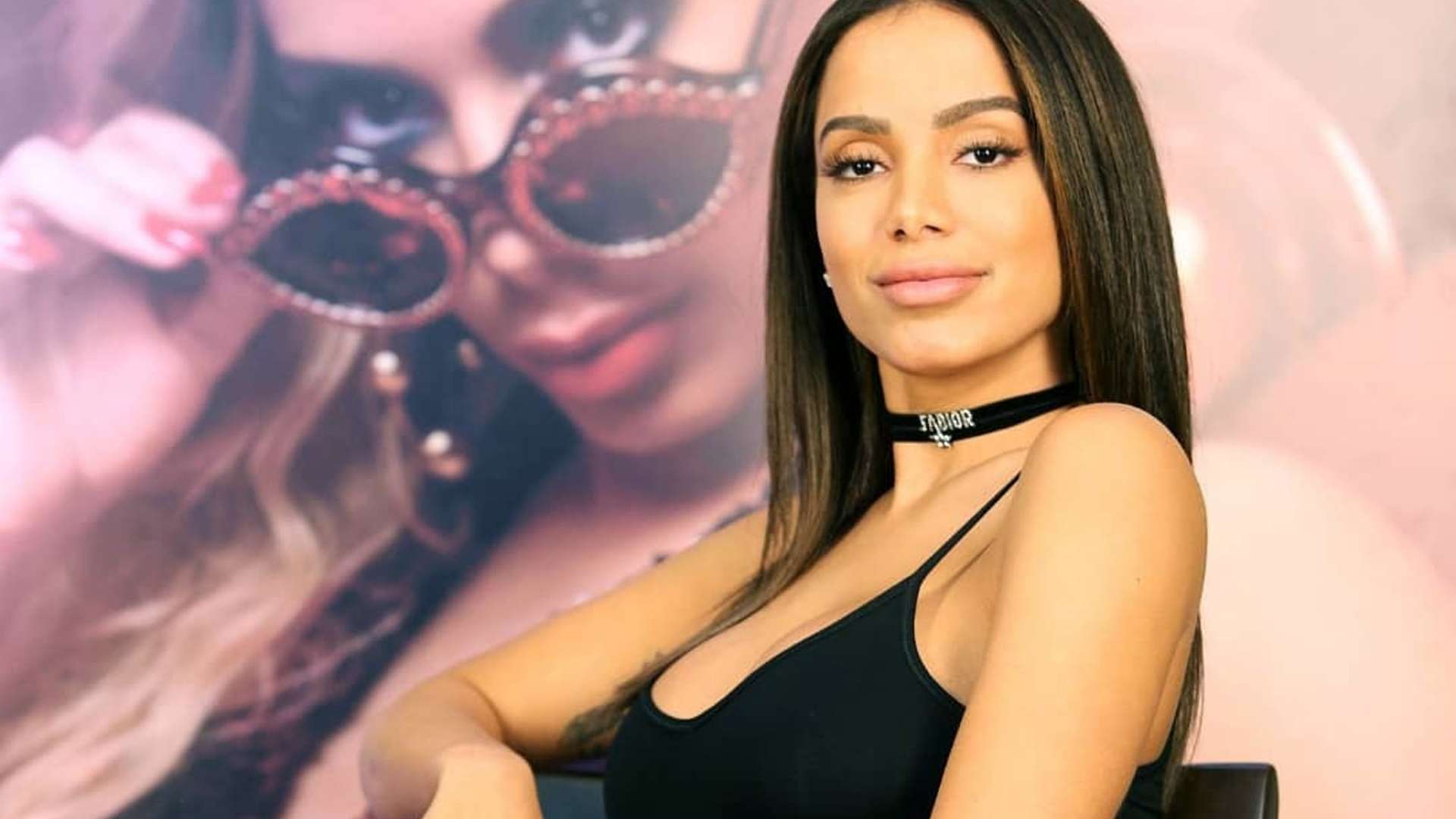  Anitta detona: “Não sou amiga da Marquezine e não peguei o Neymar”