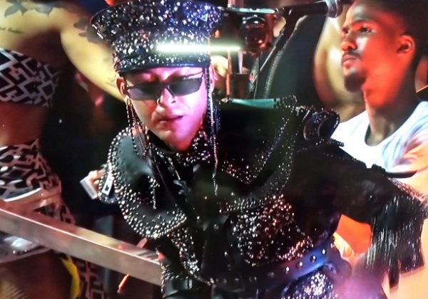  Kannário para trio após série de brigas; veja vídeo