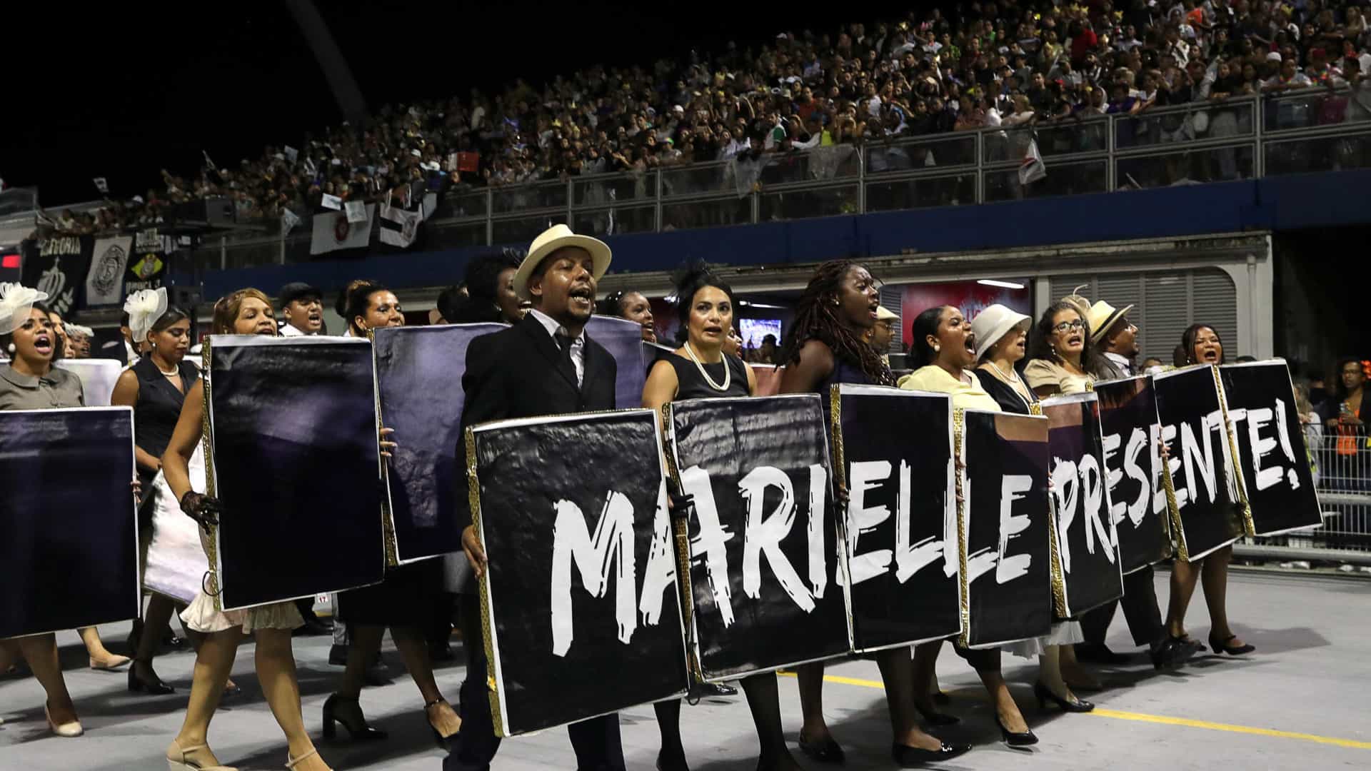  Mocidade, Vai-Vai e Dragões são destaques no 2º dia de desfiles em SP