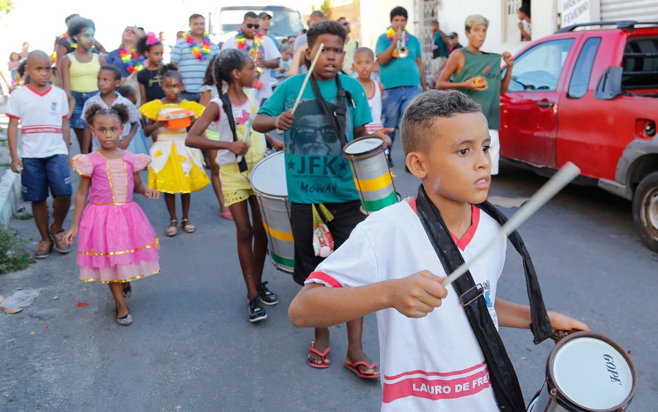  Alunos da Vila Nova de Portão comemoram adesão da unidade a educação de tempo integral