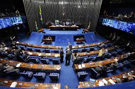  Senadores aprovam com alterações projeto sobre partidos políticos