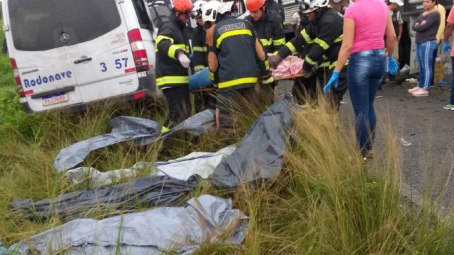  Divulgados nomes das oito vítimas fatais de acidente na região de Feira de Santana