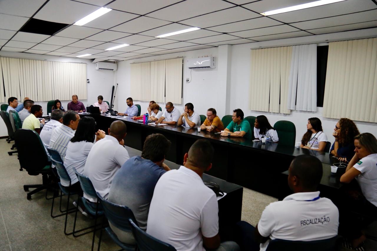  Propostas avançam entre servidores e prefeitura de Lauro de Freitas