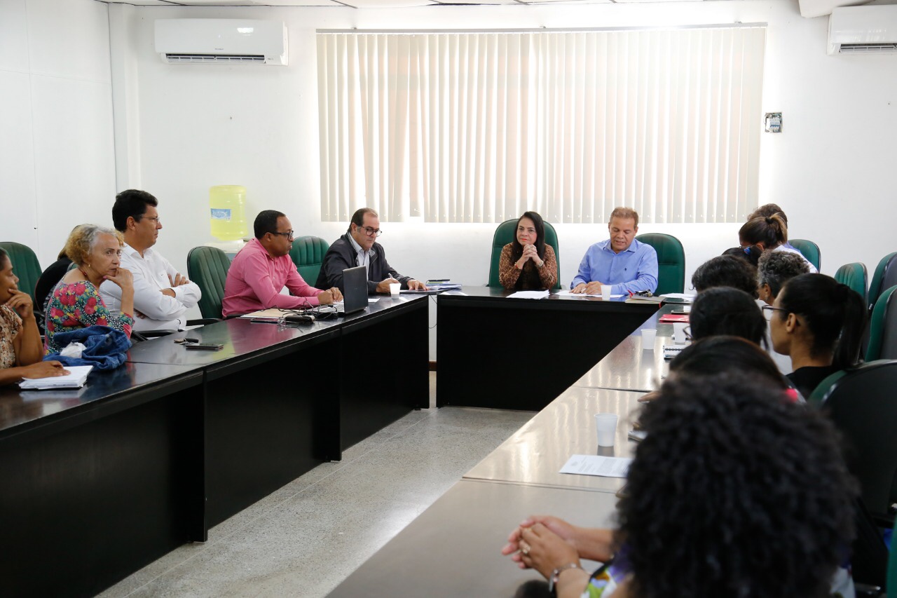  Prefeitura discute com sindicato demandas dos trabalhadores da saúde