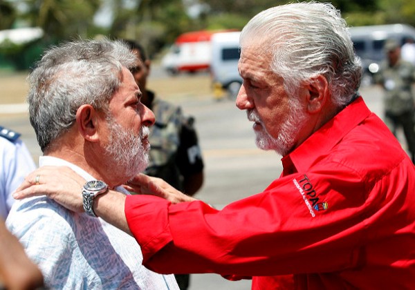  Não vamos descansar até vermos Lula livre, diz Jaques Wagner