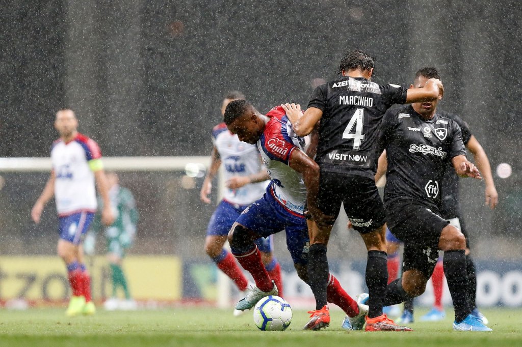 Arrasador! Bahia vence o Botafogo e fica a um ponto do G6