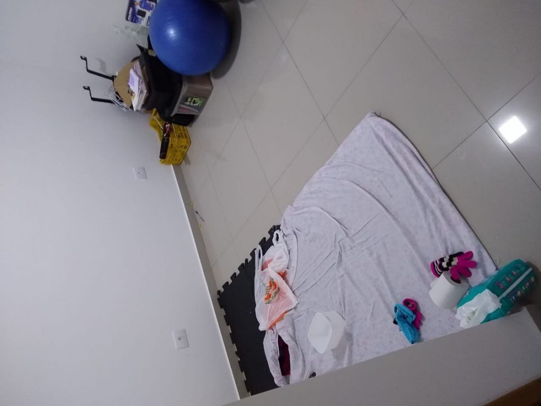  Mulher deixa filha de 11 anos em jejum até a morte e se diz arrependida