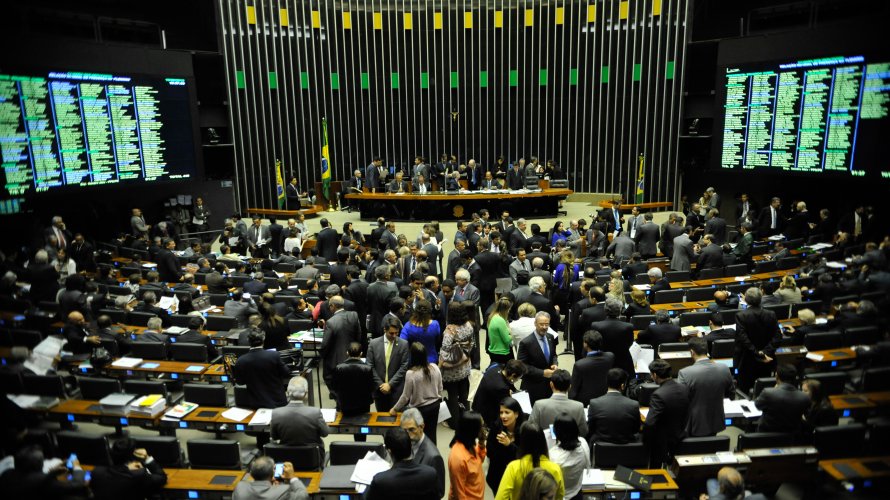  Deputados do PSL gastam R$ 730 mil dos cofres públicos com empresas fantasmas