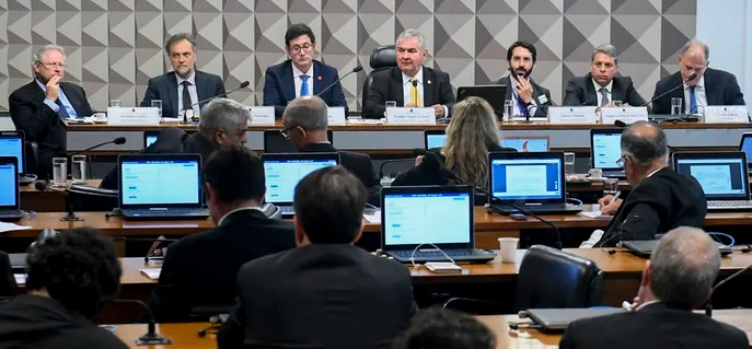  CPI das Fake News identifica bolsonarista em rede de ataque a políticos