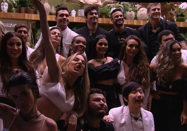  Boninho confirma participação de ex-BBBs na final do Big Brother