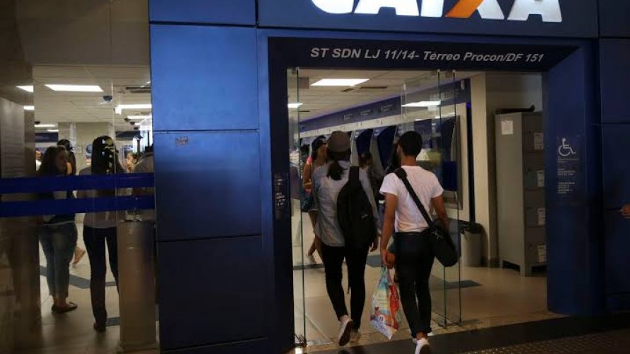 Caixa paga auxílio emergencial de R$ 600 para 1,7 milhão de informais nesta quinta