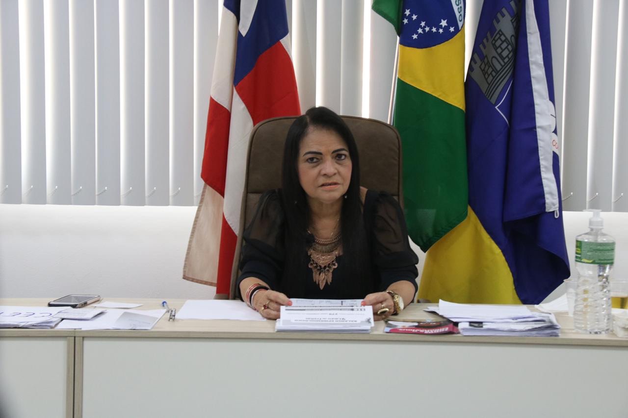  Prefeitura de Lauro de Freitas orienta população no cadastramento para recebimento de auxílio emergencial