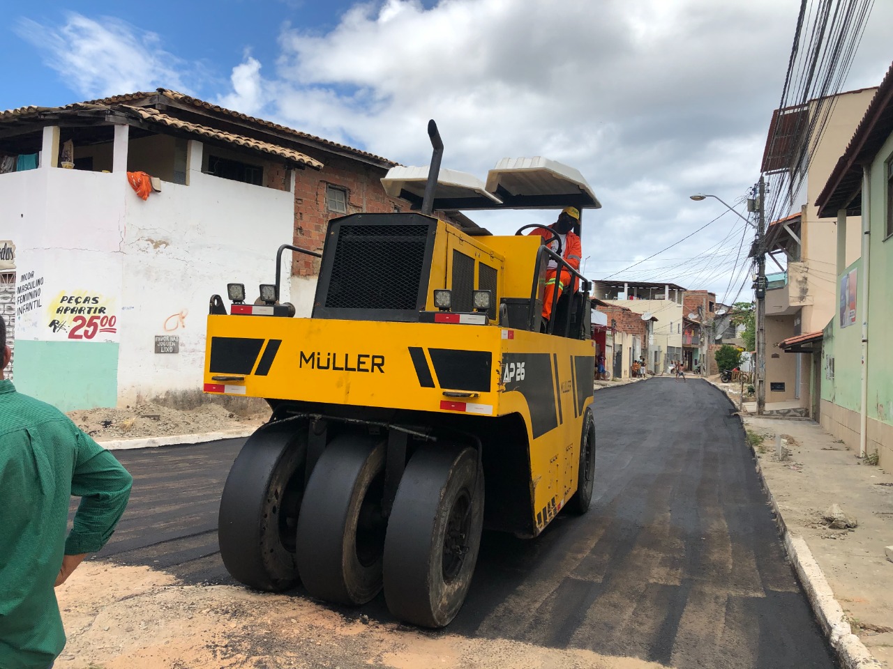Prefeitura inicia pavimentação asfáltica de mais duas ruas em Portão