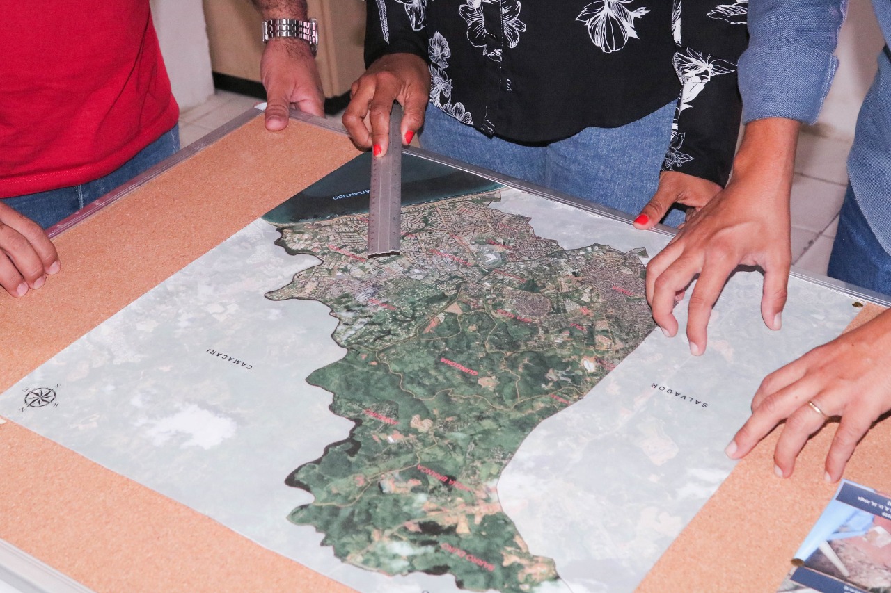 Defesa Civil de Lauro de Freitas atualiza mapa de áreas de risco em períodos de chuva