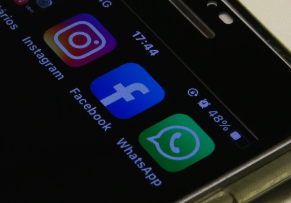  Facebook, Instagram e WhatsApp vão inserir rótulos em postagens sobre eleições