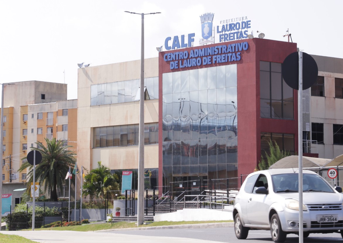 Lauro de Freitas conclui entrega dos carnês do IPTU até a próxima quarta (22). Cota única tem desconto de 10%
